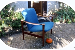 fauteuil_norvegien-tissu-ameublement-bleu